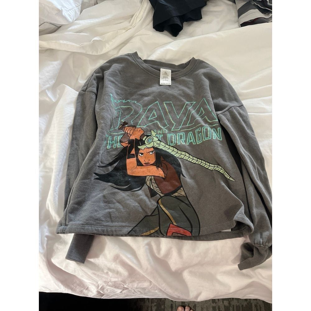 Disney raya‎ crewneck